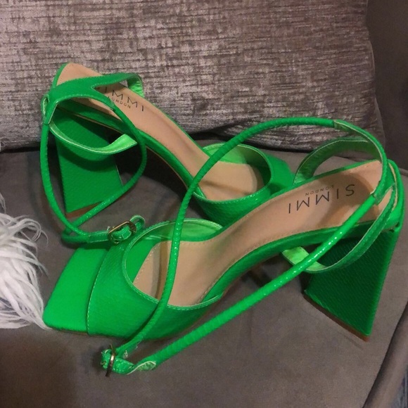 CARLA GREEN FAUX SNAKE PRINT SCULPTURED BLOCK HEELS. Size: UK 7, EU 40, US 9 - Picture 4 of 4